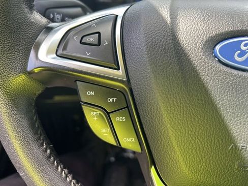 Used 2024 Ford Edge SEL AWD/4WD image 24