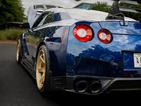 Used 2014 Nissan GT-R Premium image 9
