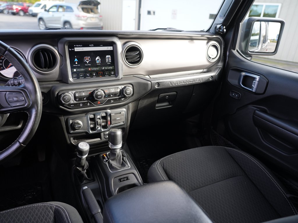 Used 2021 Jeep Wrangler Unlimited Sport AWD/4WD image 21