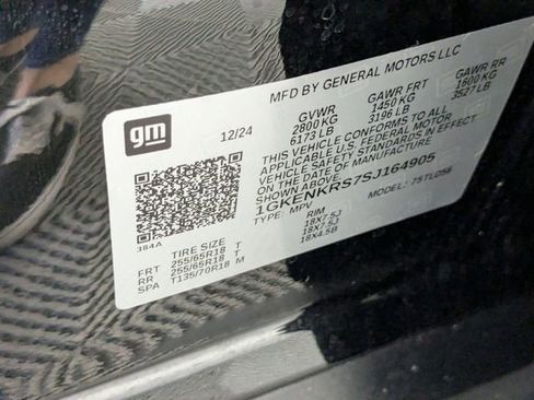 Used 2025 GMC Acadia Elevation image 35