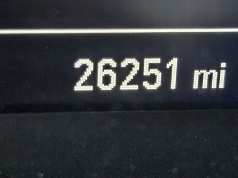 Certified 2022 Chevrolet Trax LT w/ LT Convenience Package image 23