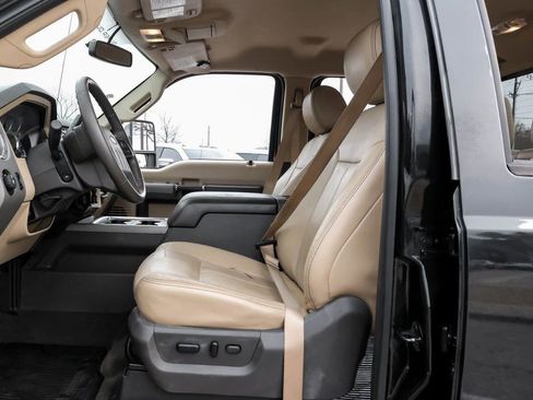 Used 2012 Ford F250 Lariat w/ Chrome Pkg image 33