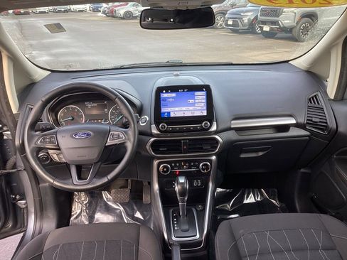 Used 2019 Ford EcoSport SE w/ SE Convenience Package image 15