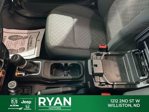 New 2026 Jeep Gladiator Mojave w/ Technology Group image 33