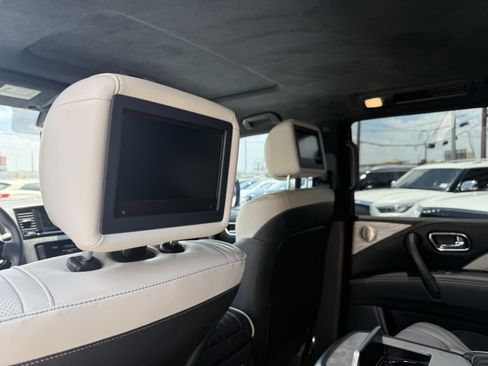 Used 2020 INFINITI QX80 Limited w/ All-Season Package AWD/4WD image 15
