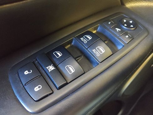 Used 2018 Jeep Grand Cherokee High Altitude image 27