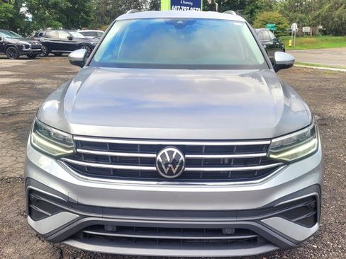 Used 2022 Volkswagen Tiguan SE AWD/4WD image 3