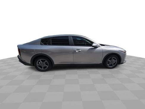 Used 2025 Kia K4 FWD image 9