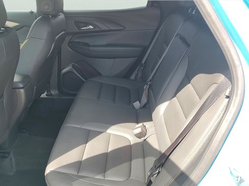Used 2025 Chevrolet TrailBlazer ACTIV w/ Driver Confidence Package AWD/4WD image 12
