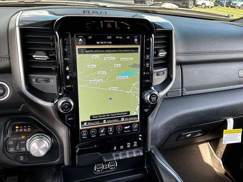 Used 2020 RAM 1500 Laramie w/ Sport Appearance Package AWD/4WD image 16