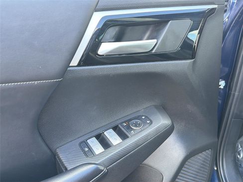 Used 2022 Mitsubishi Outlander SEL Black Edition AWD/4WD image 27