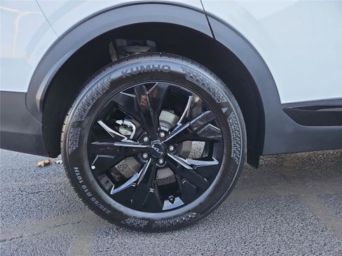 Used 2025 Kia Sportage X-Line image 11