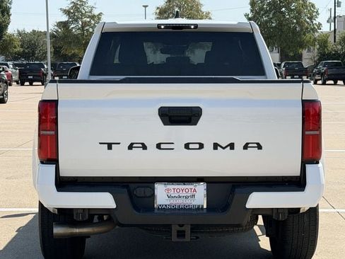 Used 2024 Toyota Tacoma TRD Sport RWD image 5