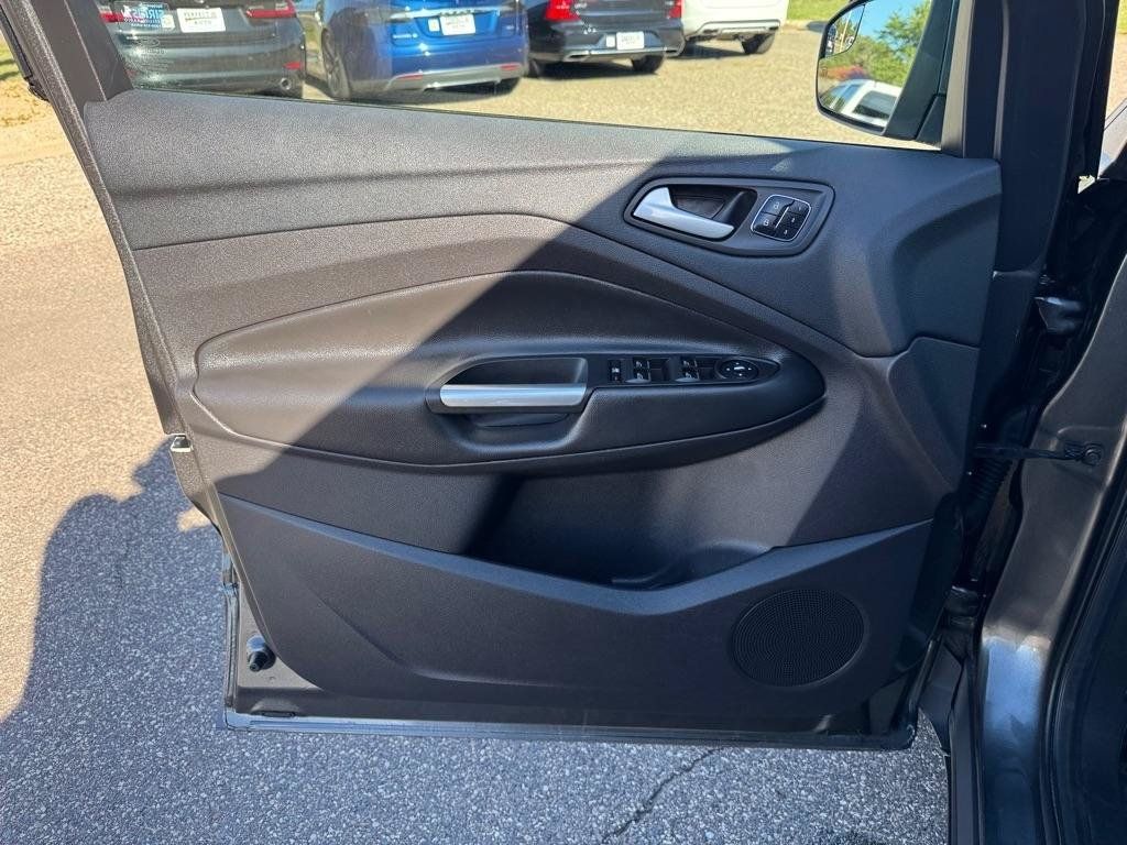 Used 2016 Ford Escape Titanium AWD/4WD image 16