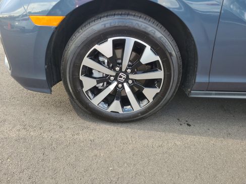 Used 2026 Honda Odyssey EX-L image 10