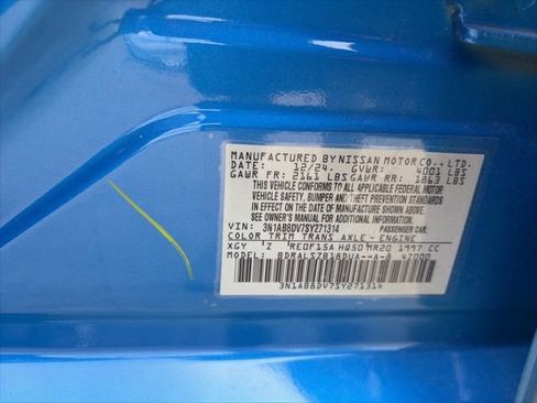 Used 2025 Nissan Sentra SR w/ SR Premium Package image 24