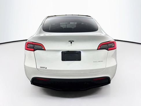 Used 2023 Tesla Model Y Long Range AWD/4WD image 19