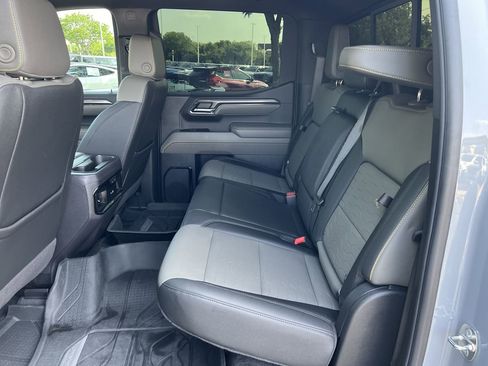 Used 2024 Chevrolet Silverado 1500 ZR2 w/ Technology Package image 31