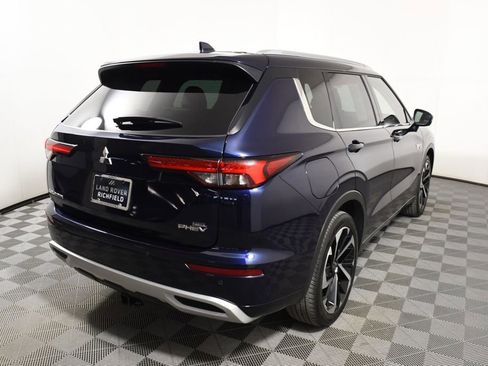 Used 2023 Mitsubishi Outlander SEL image 6