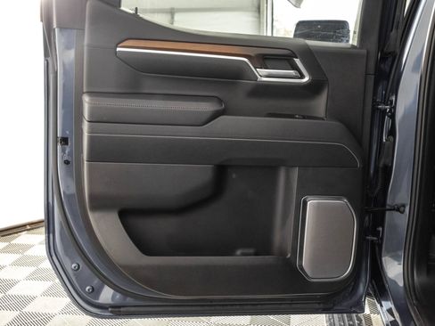 Certified 2025 GMC Sierra 1500 Denali AWD/4WD image 43