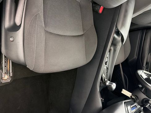 Used 2018 Toyota C-HR XLE image 22