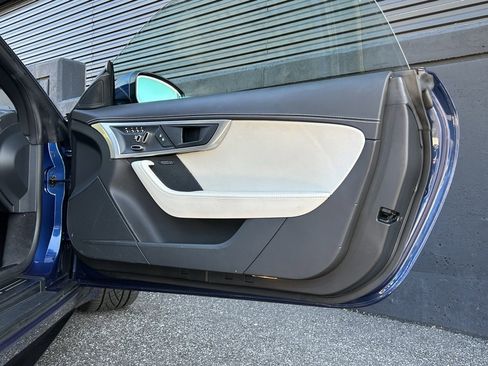 Used 2021 Jaguar F-TYPE R image 20