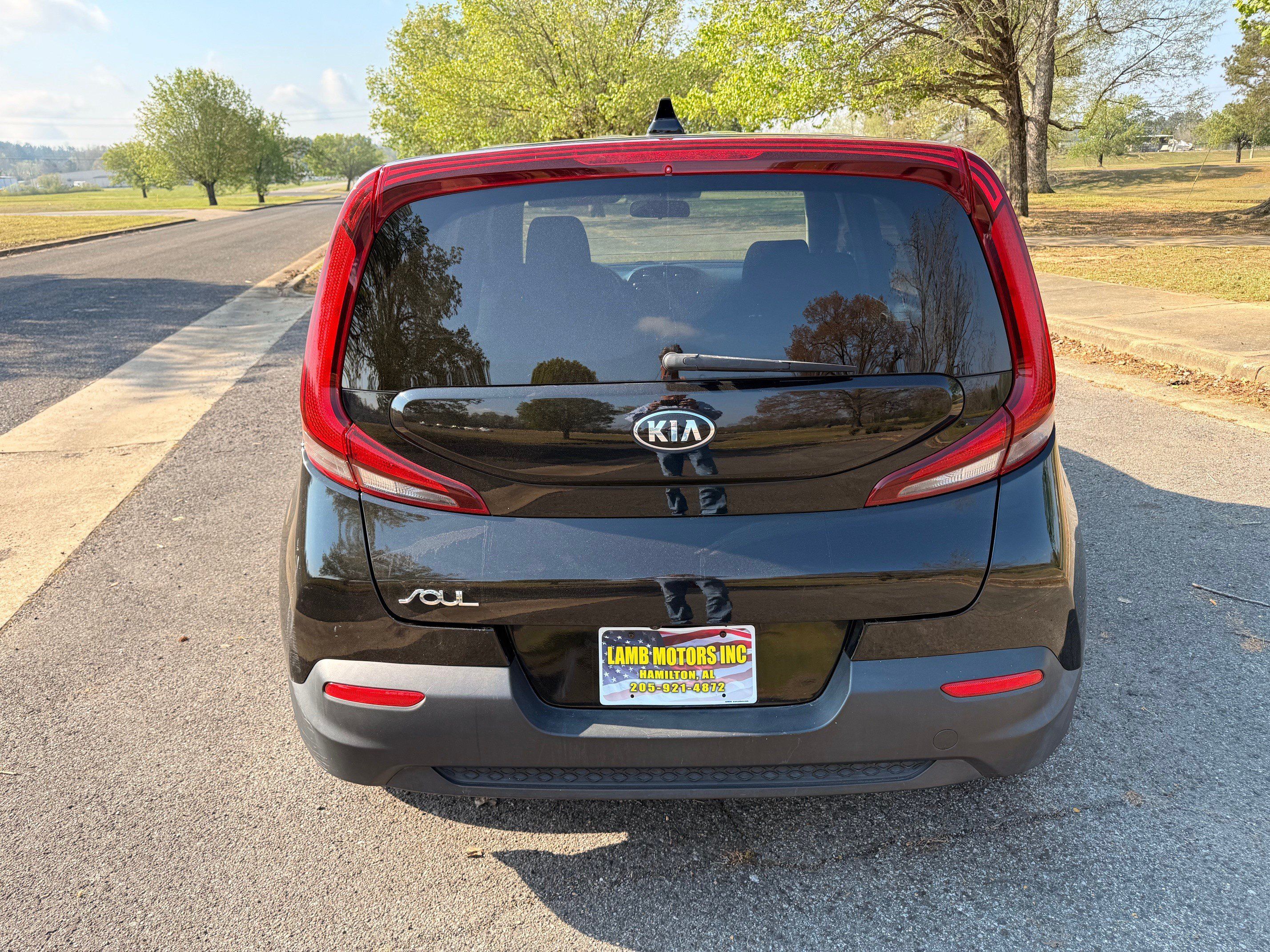 Used 2020 Kia Soul LX FWD image 4