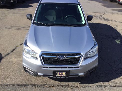 Used 2017 Subaru Forester 2.5i w/ Alloy Wheel Package AWD/4WD image 5