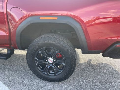 Used 2024 GMC Canyon Elevation w/ Convenience Package image 8