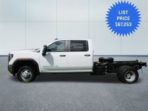 New 2026 GMC Sierra 3500 Pro w/ Convenience Package AWD/4WD image 3