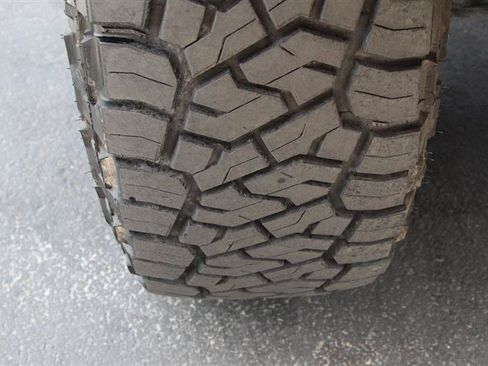 Used 2021 Toyota 4Runner TRD Off-Road Premium AWD/4WD image 28
