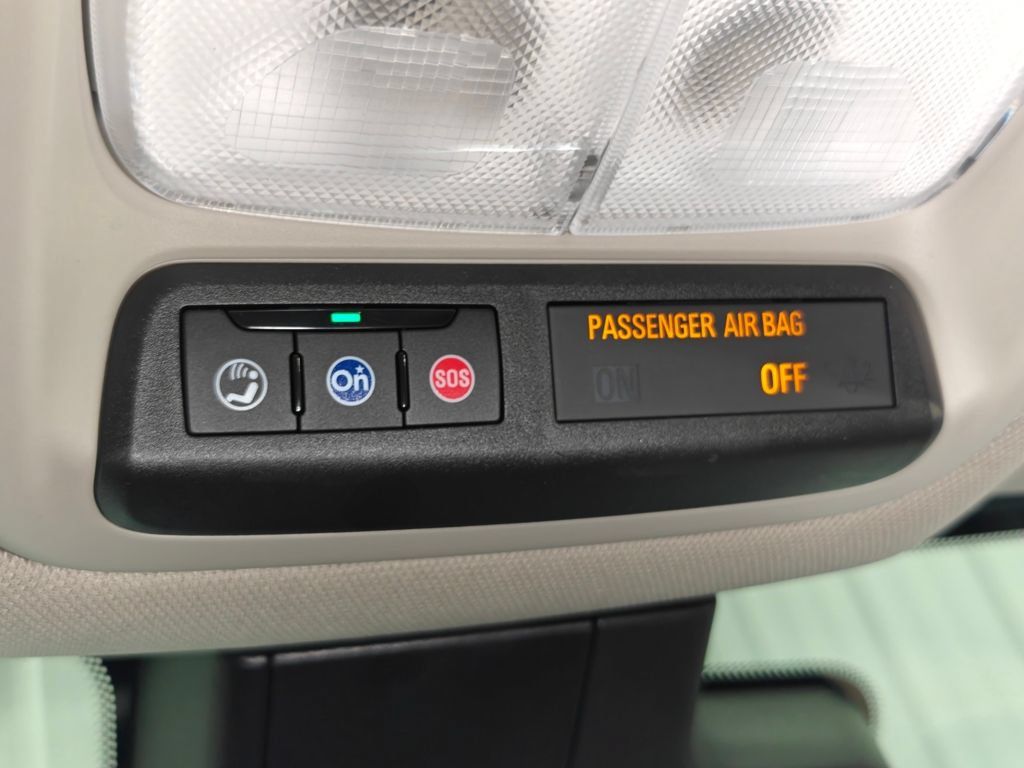 Used 2024 Buick Encore GX Avenir w/ Avenir Technology Package AWD/4WD image 13
