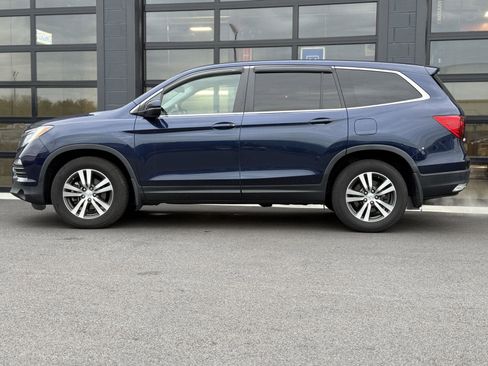 Used 2017 Honda Pilot EX-L image 2
