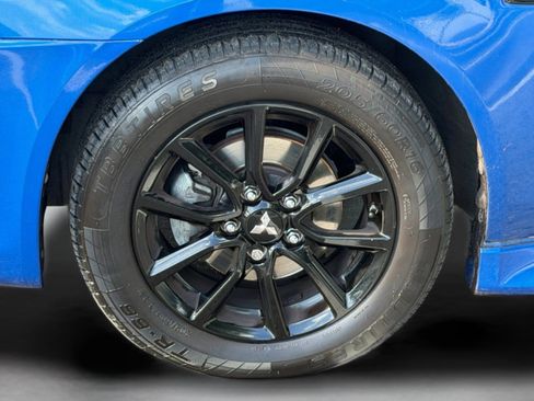 Used 2017 Mitsubishi Lancer ES FWD image 38
