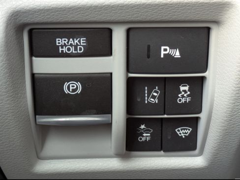 Used 2017 Acura MDX SH-AWD w/ Advance Package image 25