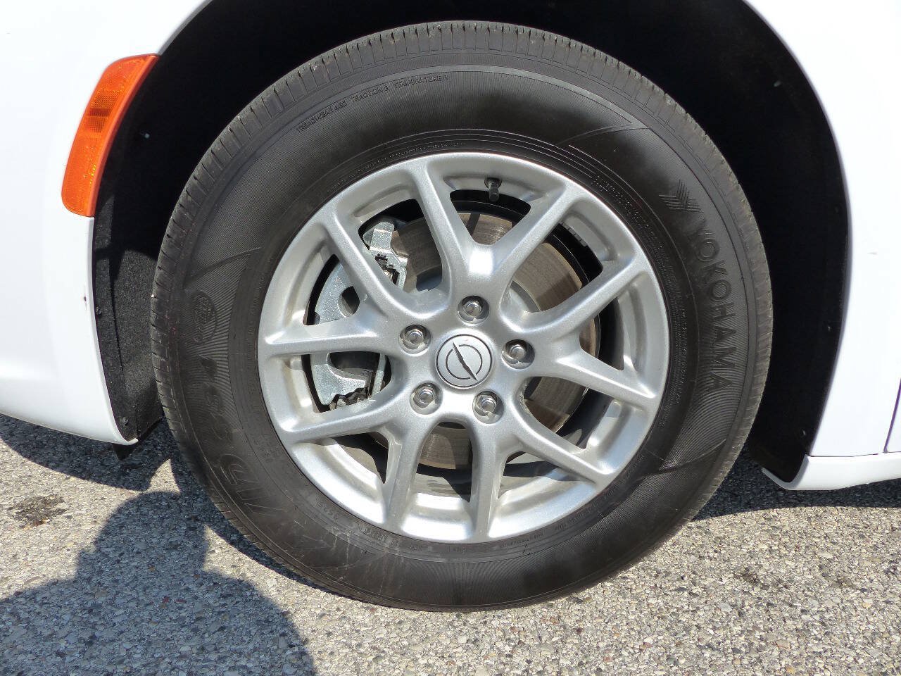 Used 2026 Chrysler Pacifica Select FWD image 14