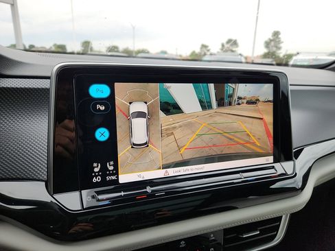 New 2026 Volkswagen Atlas Cross Sport SEL Premium R-Line image 18