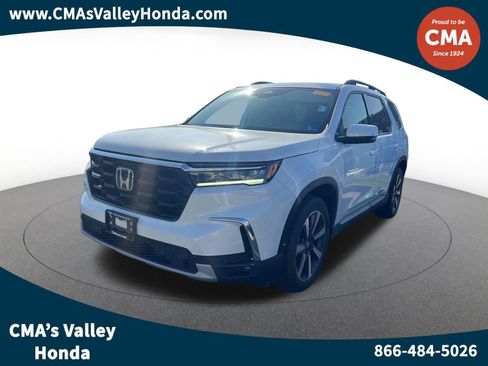 Used 2024 Honda Pilot Touring image 1