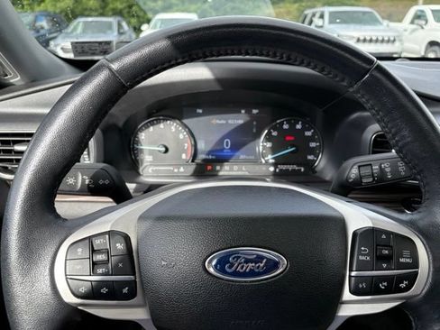 Used 2023 Ford Explorer Limited w/ Equipment Group 301A AWD/4WD image 20