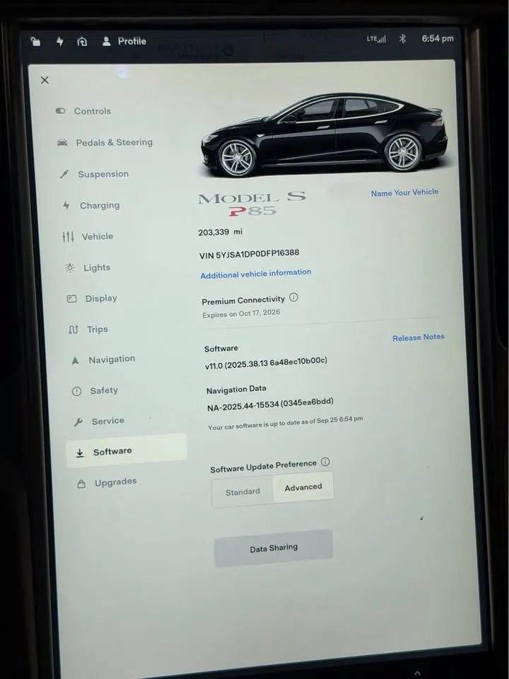 Used 2013 Tesla Model S Performance RWD image 8