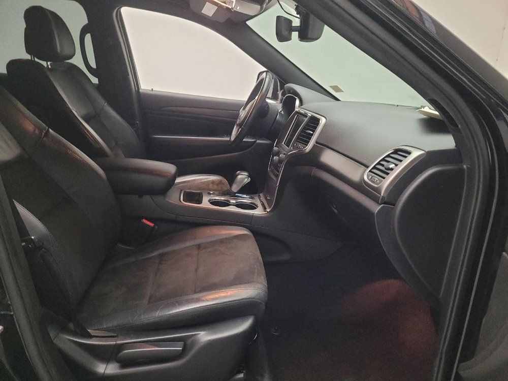 Used 2018 Jeep Grand Cherokee Laredo RWD image 21