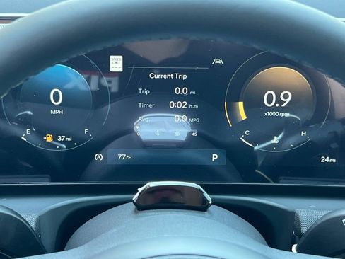 New 2025 Hyundai Tucson Limited image 23