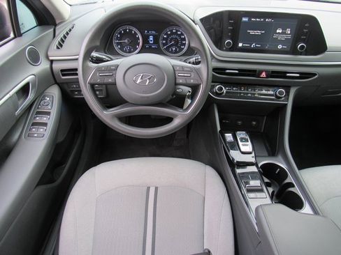 Used 2022 Hyundai Sonata SE image 10