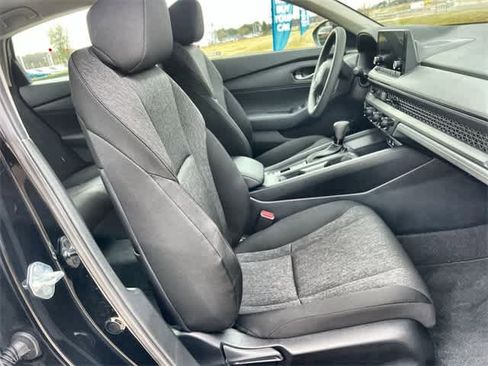 Certified 2025 Honda Accord LX image 12