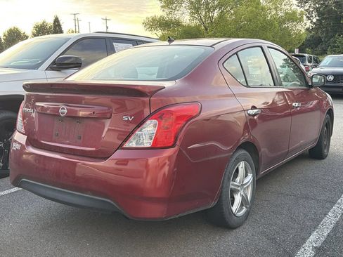 Used 2017 Nissan Versa SV FWD image 4