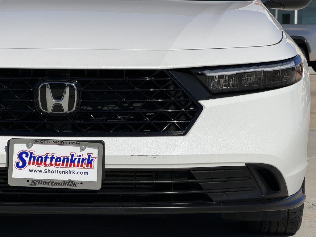 Used 2024 Honda Accord LX image 8