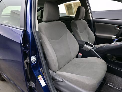 Used 2015 Toyota Prius Two FWD image 13
