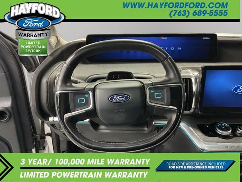 Used 2025 Ford Expedition Max Platinum image 11