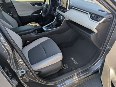 Used 2023 Toyota RAV4 XLE image 12