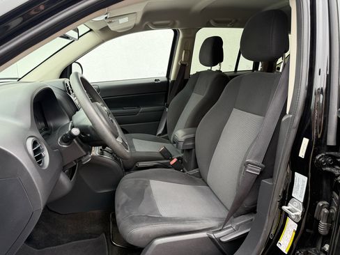 Used 2016 Jeep Compass Sport w/ Power Value Group image 2